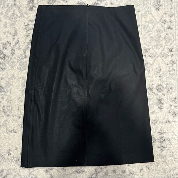 French Connection Black Pencil Skirt With Zipper Slit - Picture 2 of 6